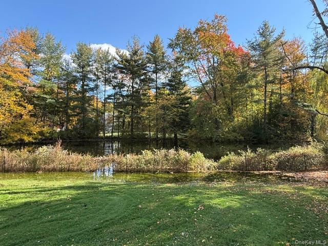19 Greentree Drive S – For Sale photo 21