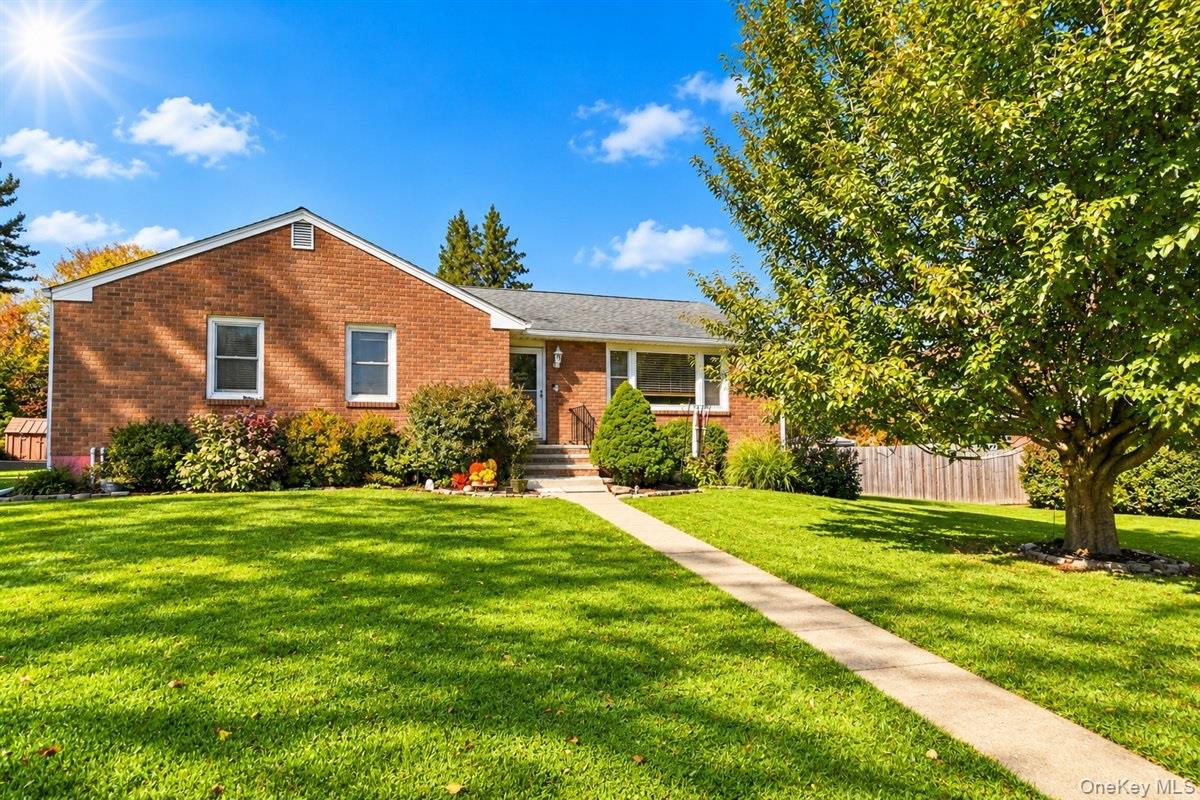 8 Mark Street – For Sale