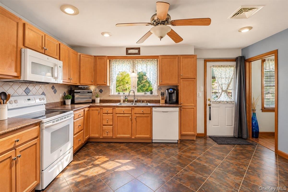 8 Mark Street – For Sale photo 9