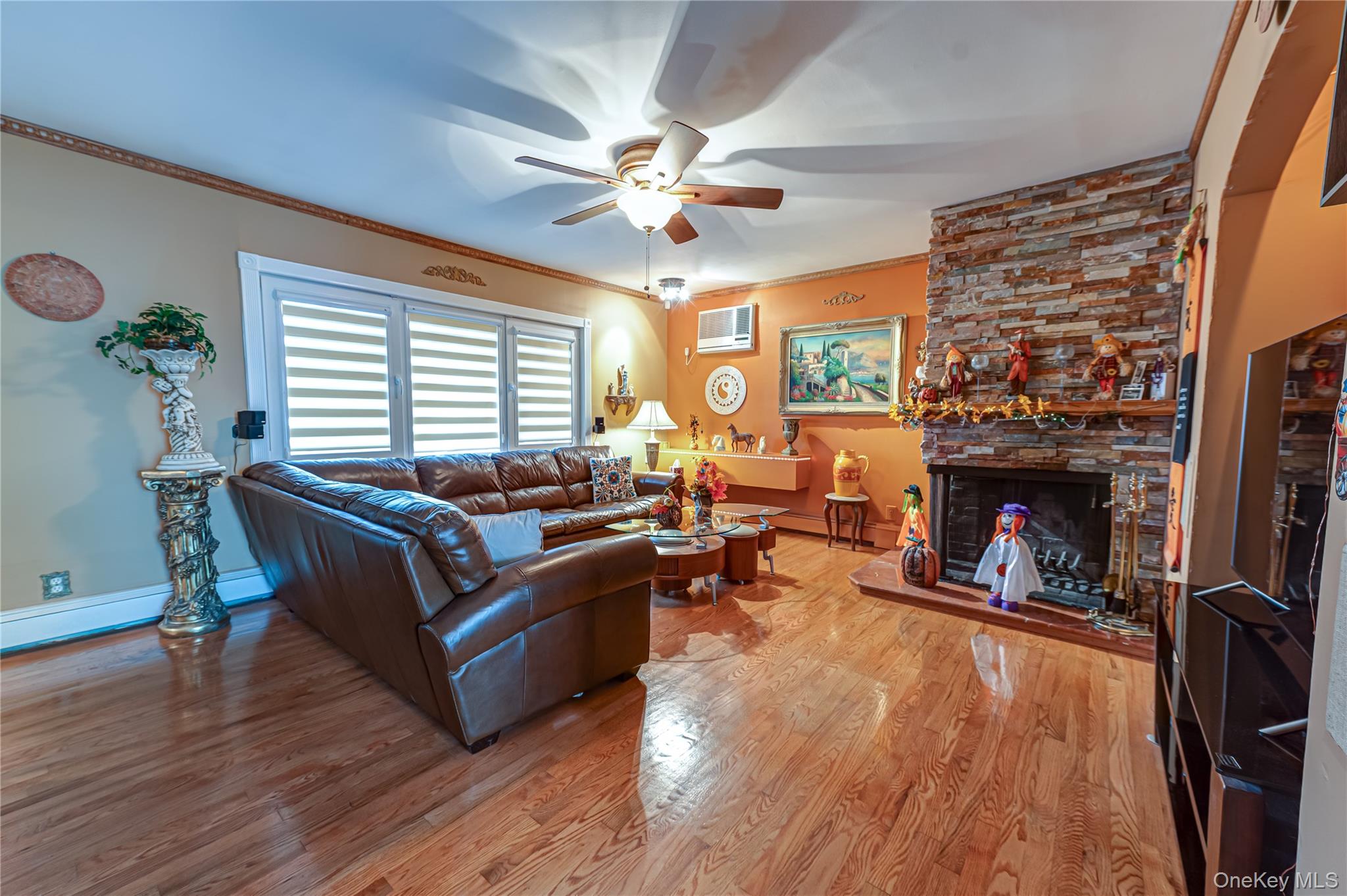 10 William Street – For Sale photo 3