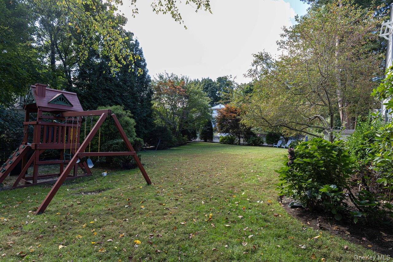 7 Knollwood Drive – For Sale photo 22