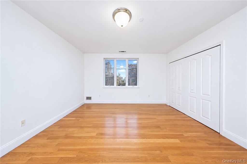1764 E 19th Street, Unit 2B photo 17