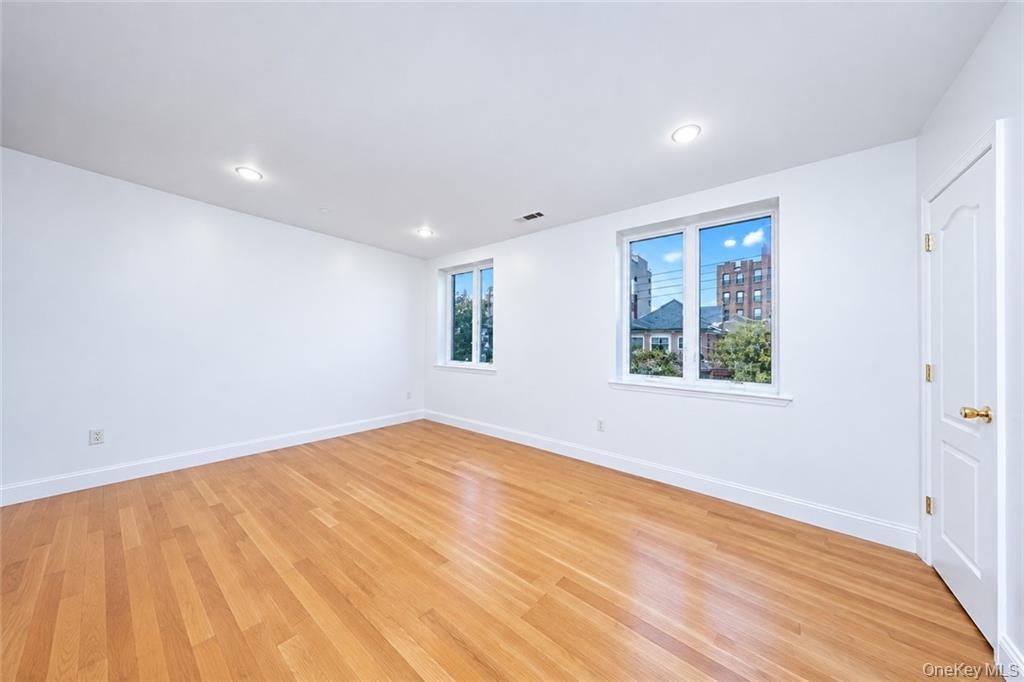 1764 E 19th Street, Unit 2B photo 8