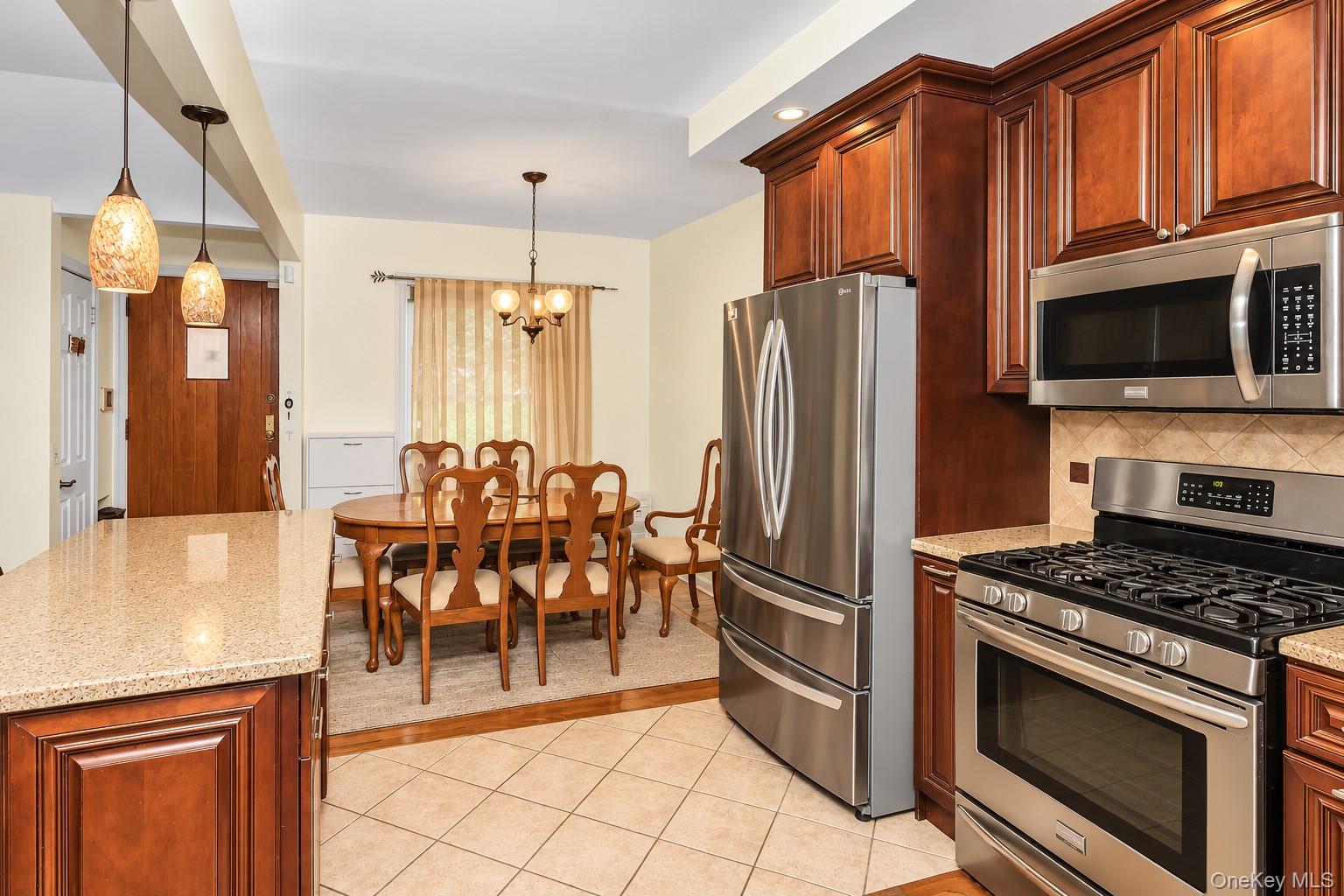 66-43 Alderton Street – For Sale photo 12