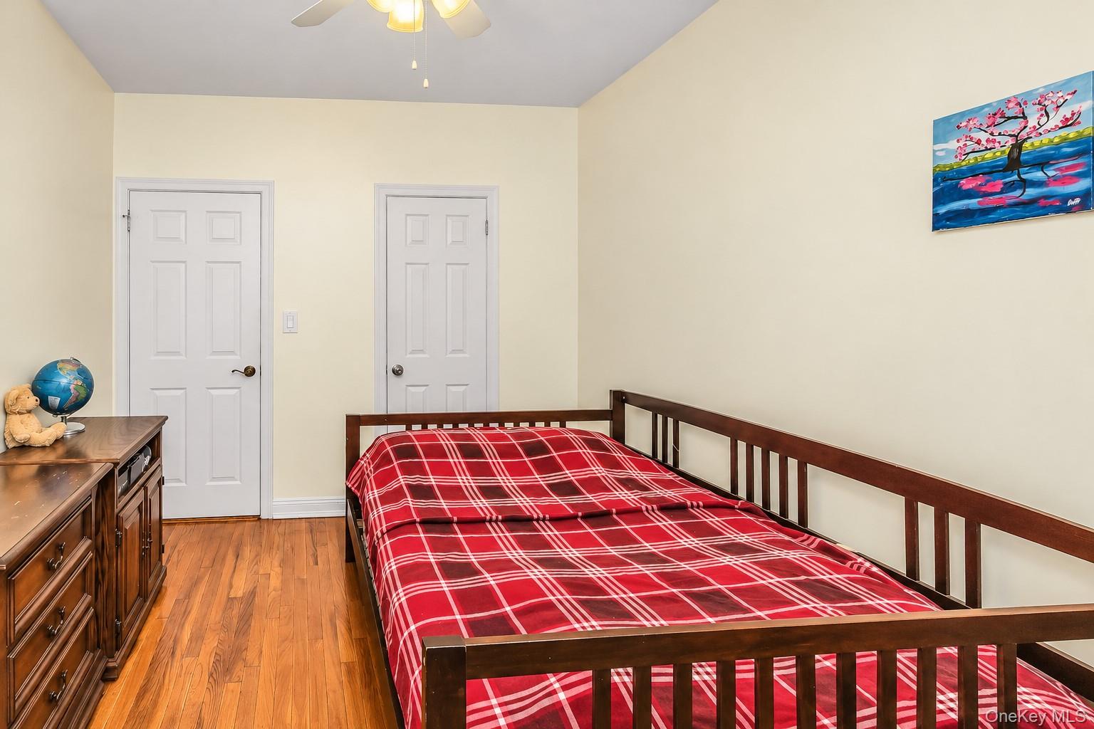 66-43 Alderton Street – For Sale photo 16