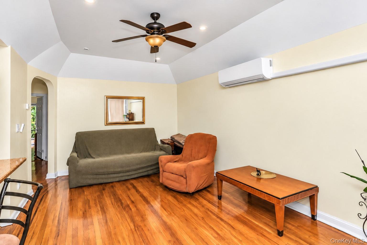 66-43 Alderton Street – For Sale photo 4