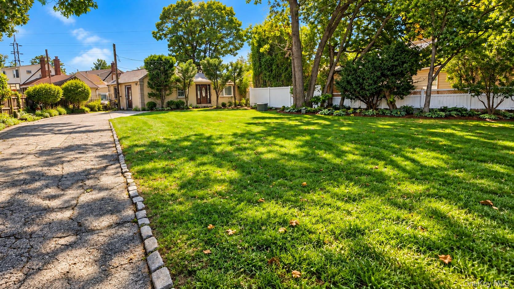 380 Sheridan Boulevard – For Sale photo 3