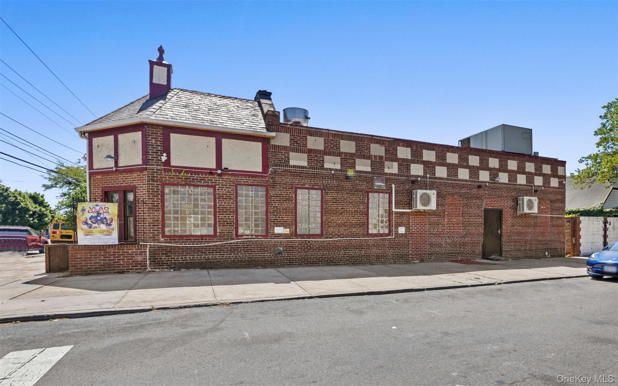 227-02 Linden Boulevard – For Sale photo 2