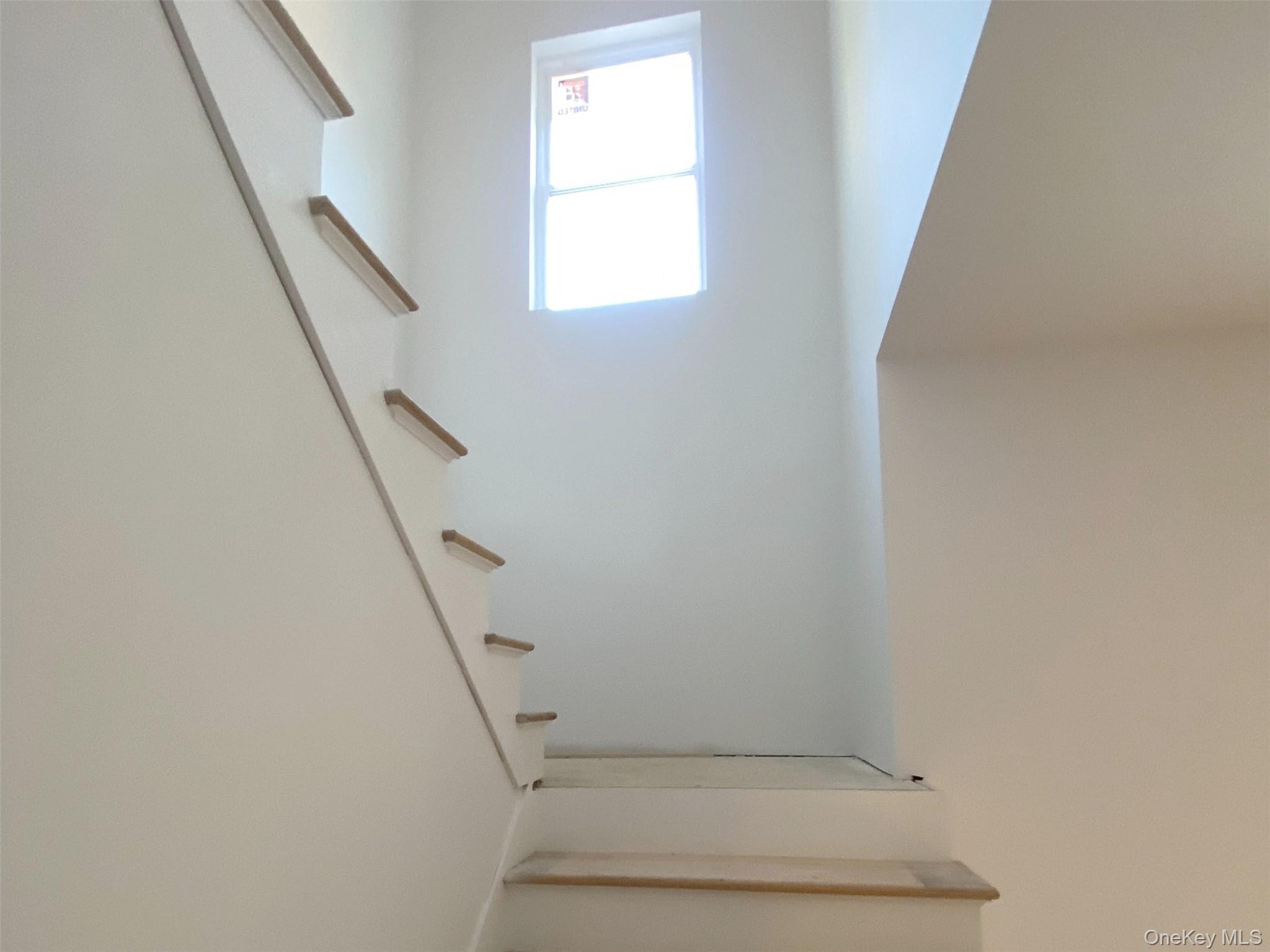 2 Dean Road – For Sale photo 6