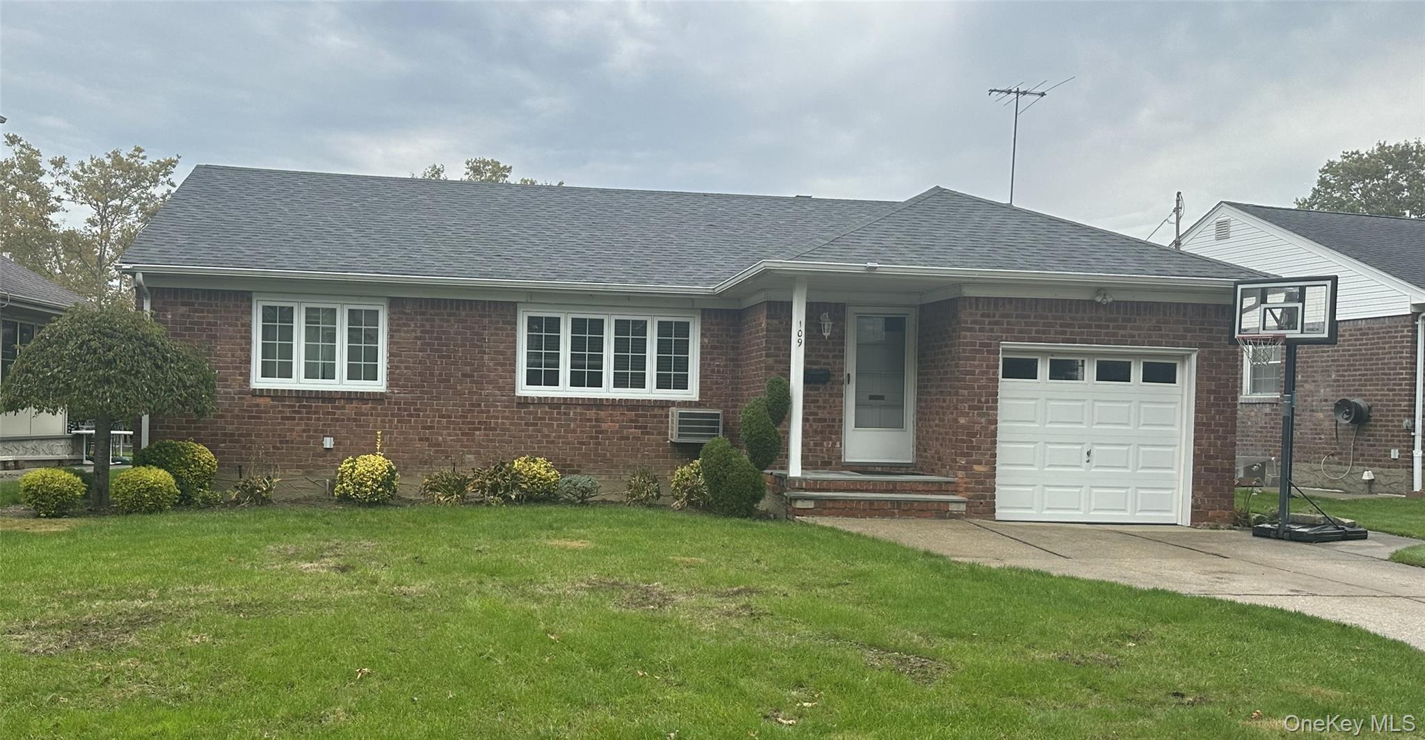 109 Elm Lane – For Rent