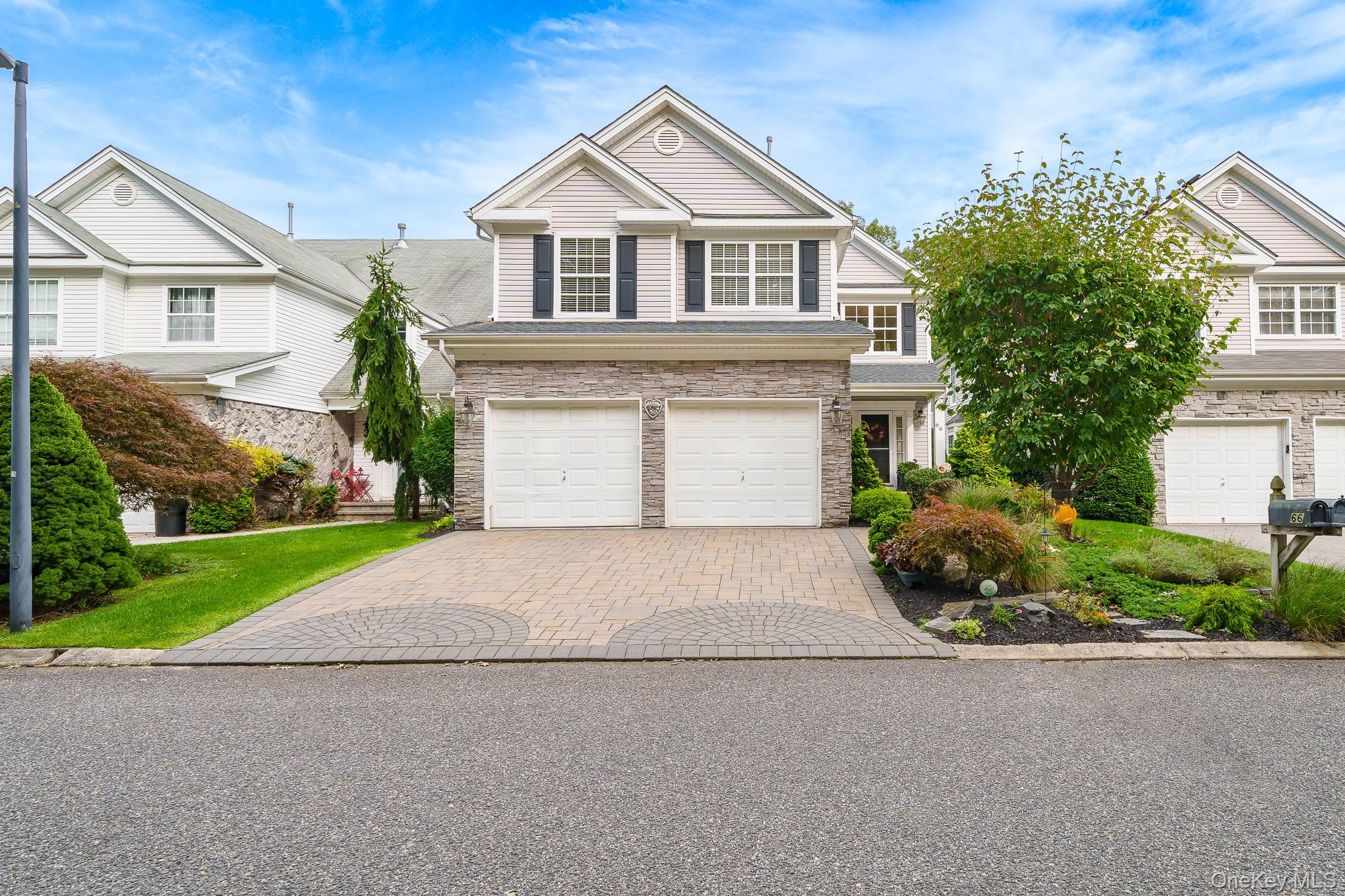 66 Kate Circle – For Sale