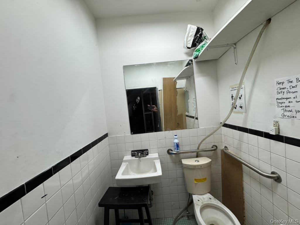 94-15 Astoria Blvd – For Rent photo 7