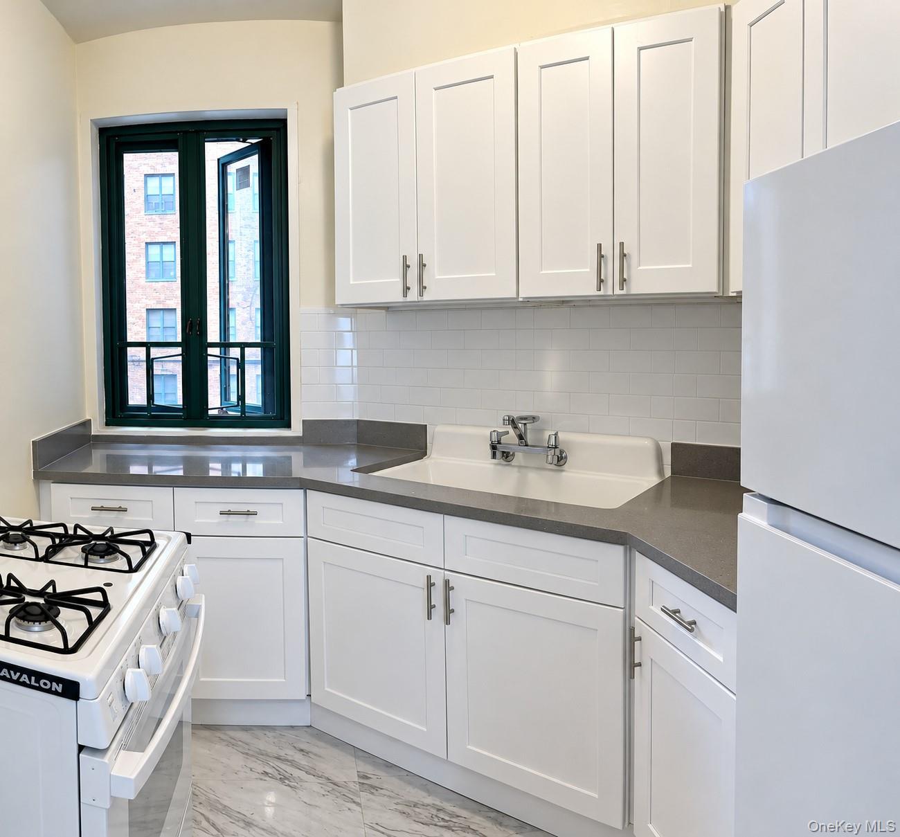 24 Metropolitan Oval, Unit 2D