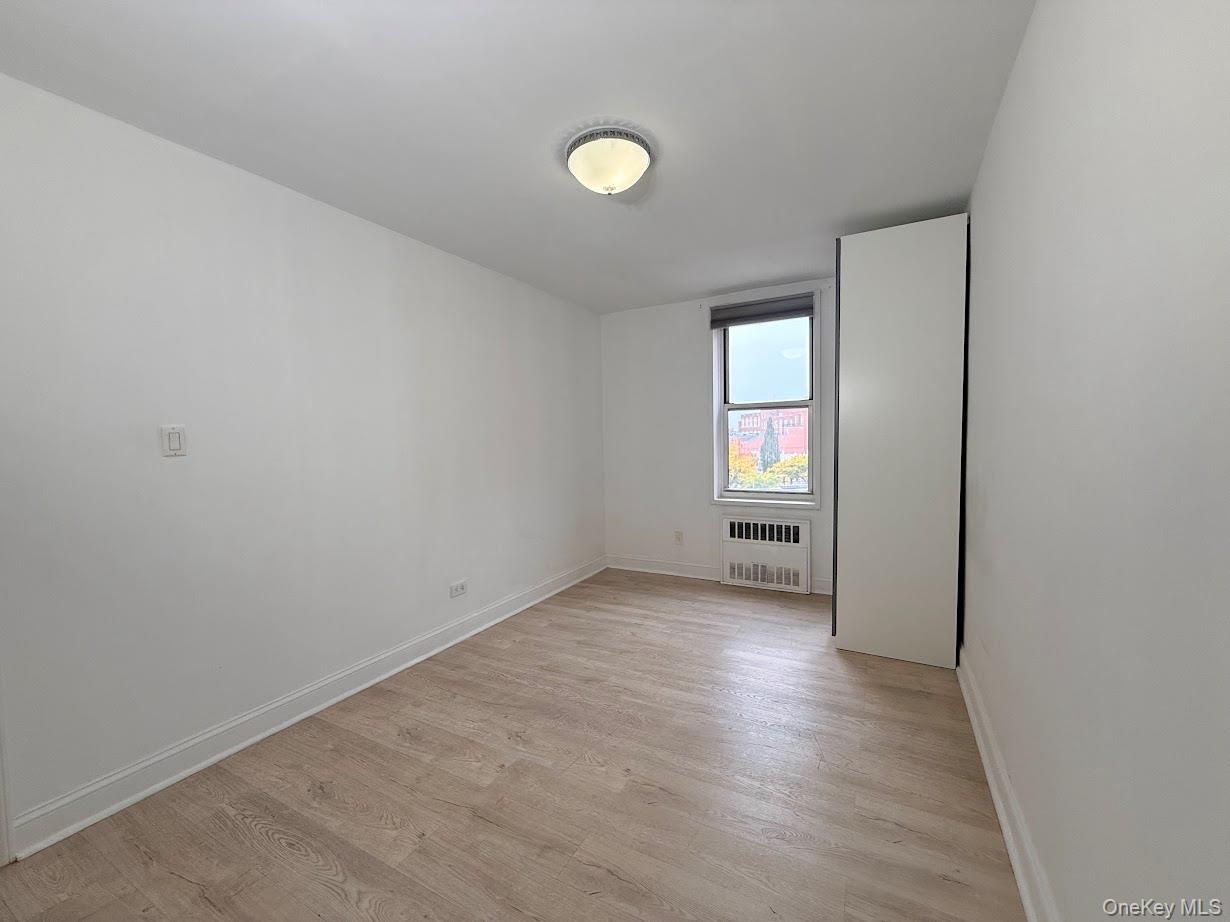 60-11 Broadway, Unit 5E photo 10