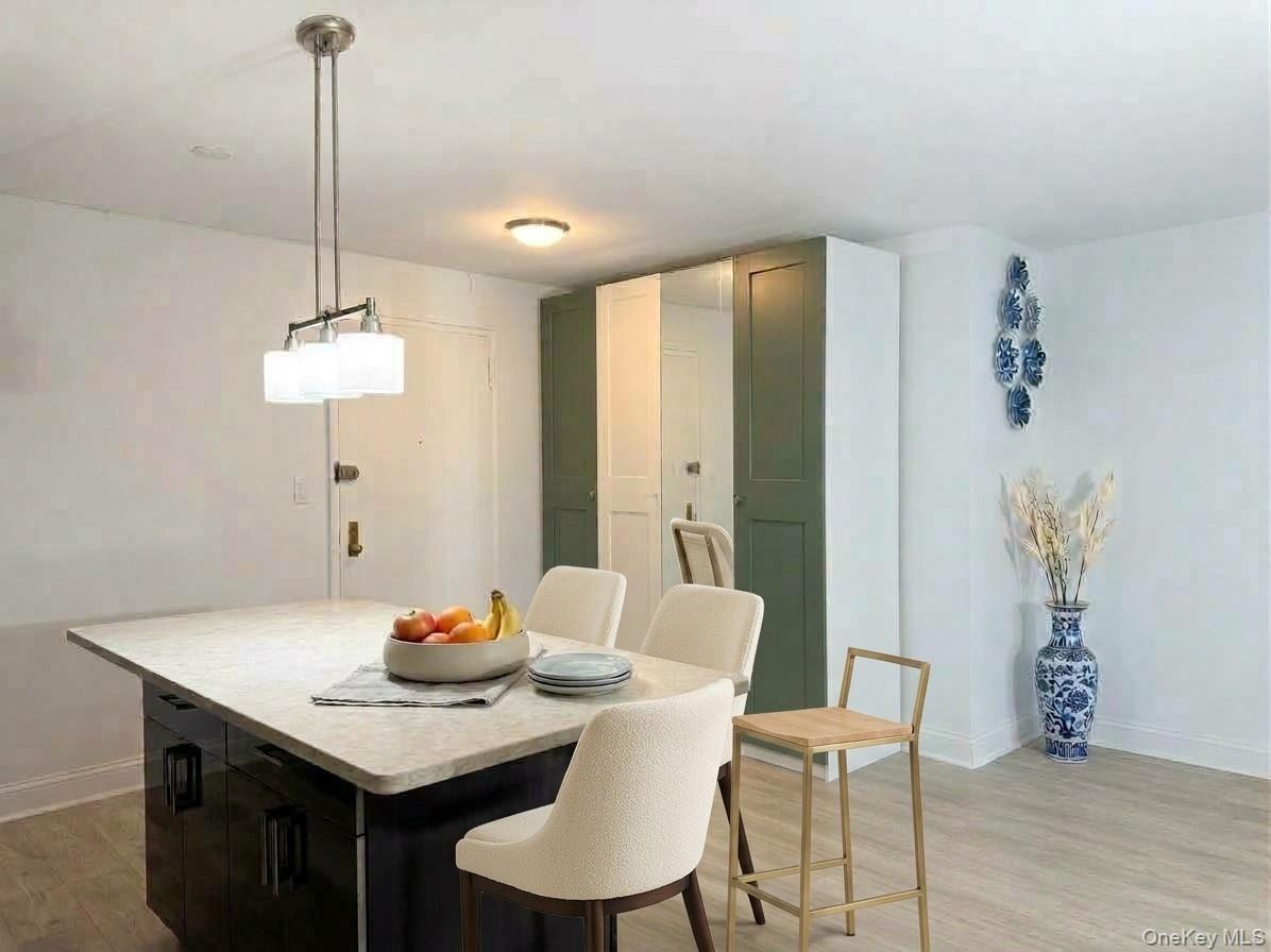 60-11 Broadway, Unit 5E photo 6