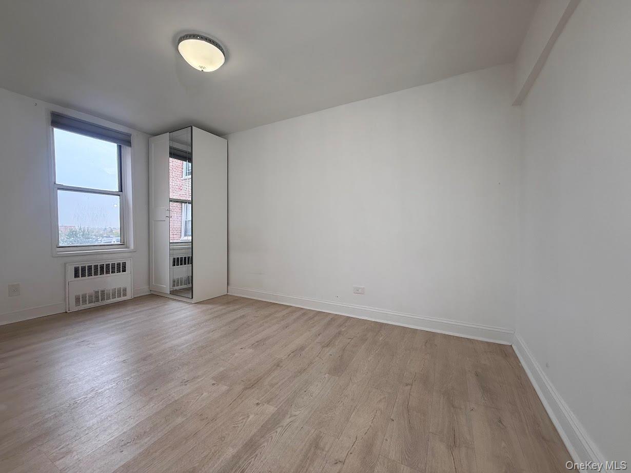60-11 Broadway, Unit 5E photo 11