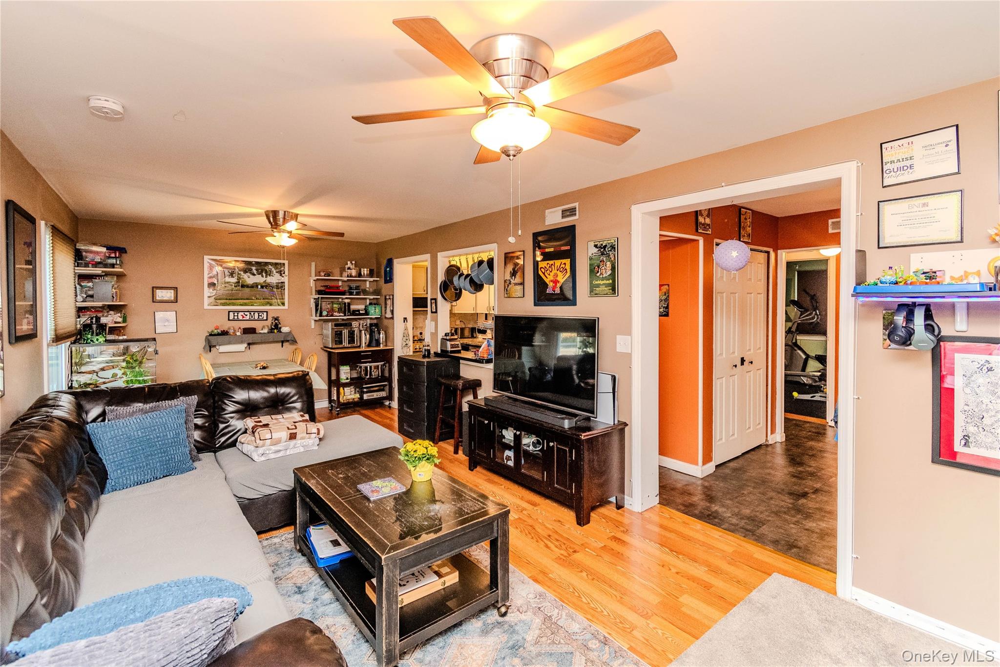 166 Rinaldi Boulevard, Unit A photo 5