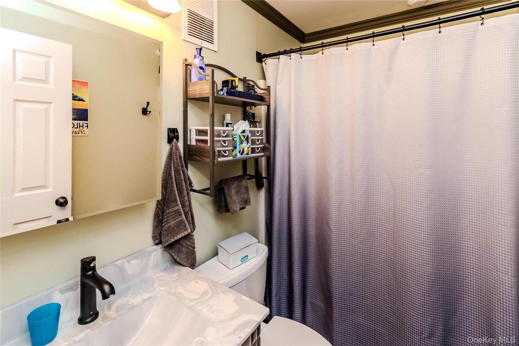166 Rinaldi Boulevard, Unit A photo 20