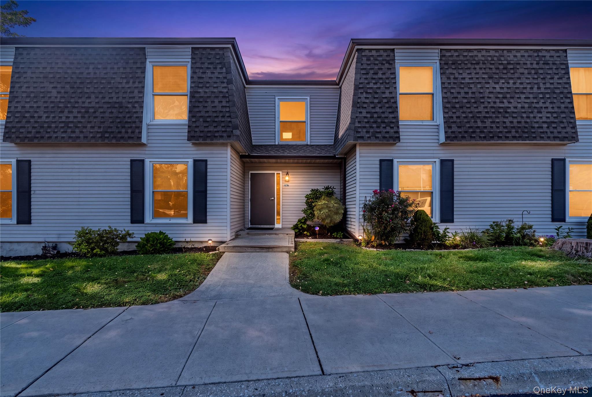 166 Rinaldi Boulevard, Unit A