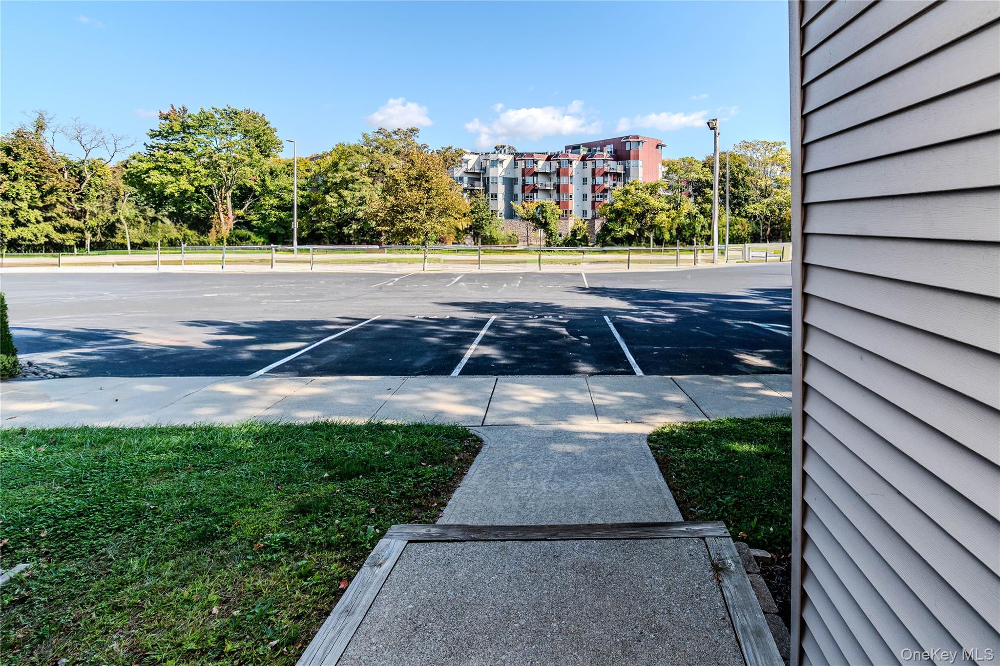 166 Rinaldi Boulevard, Unit A photo 4