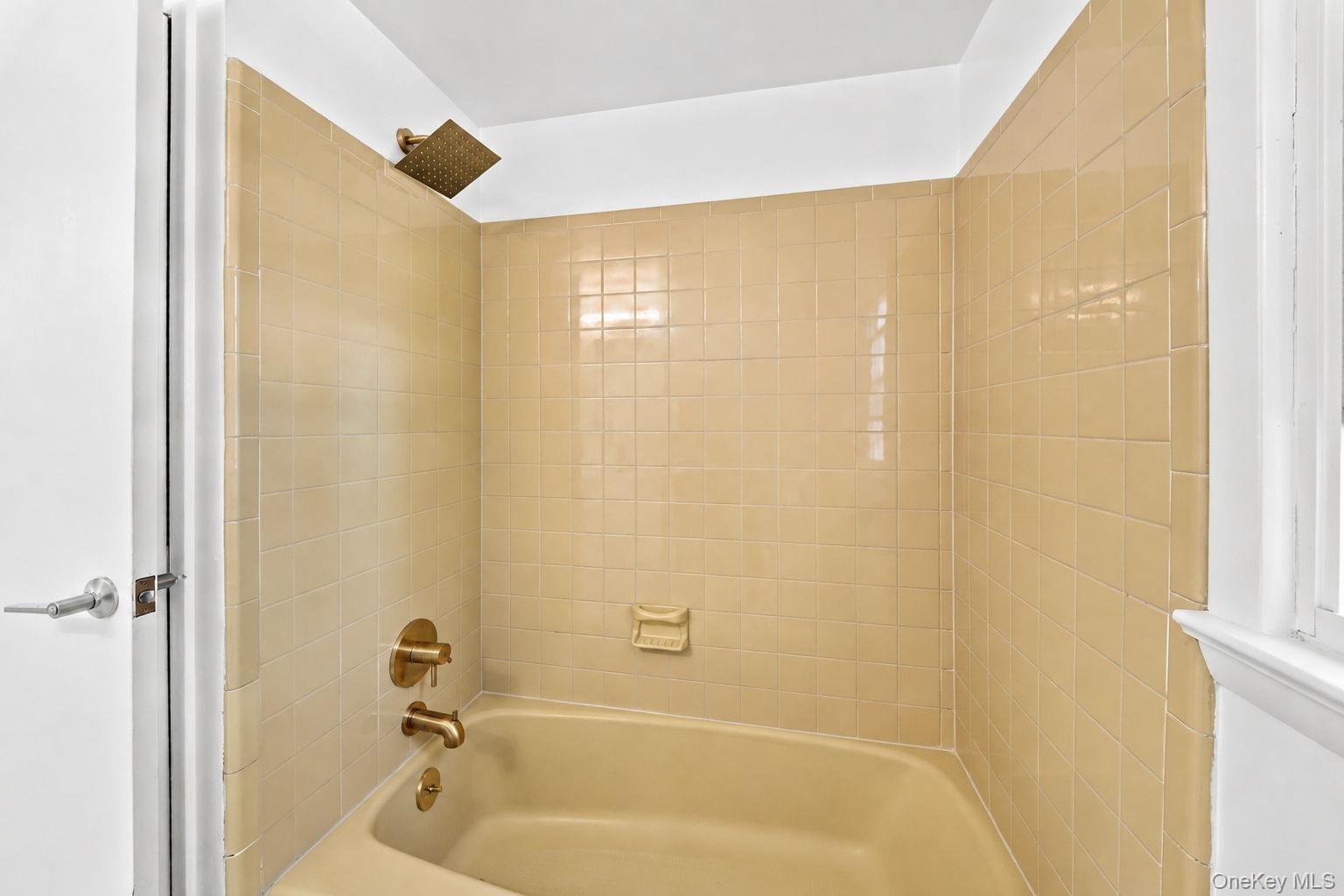 23 Mansion Drive – For Sale photo 35