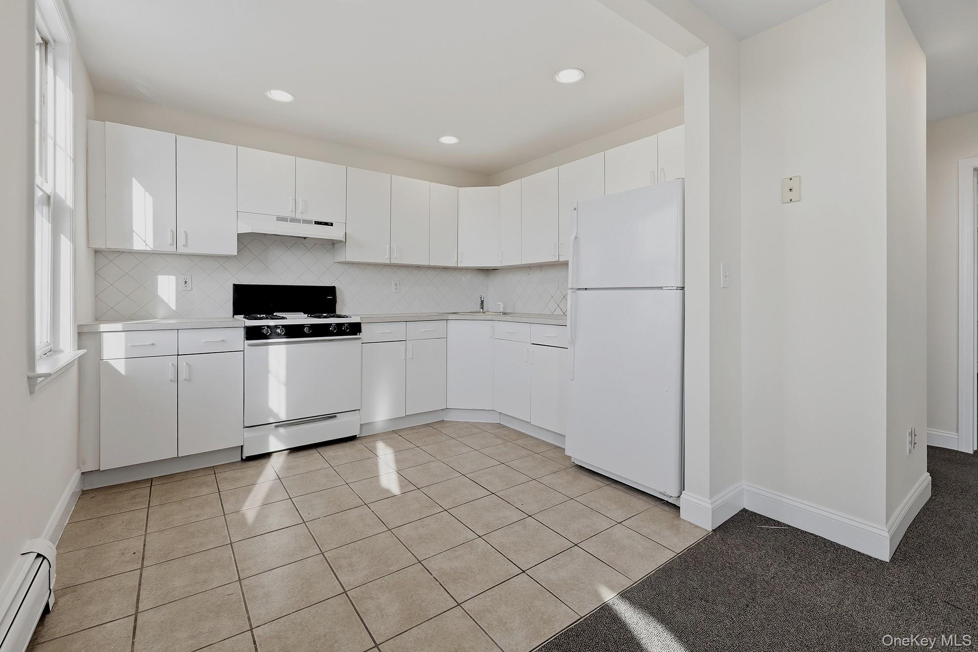 18 Woodside Avenue, Unit 3 photo 5
