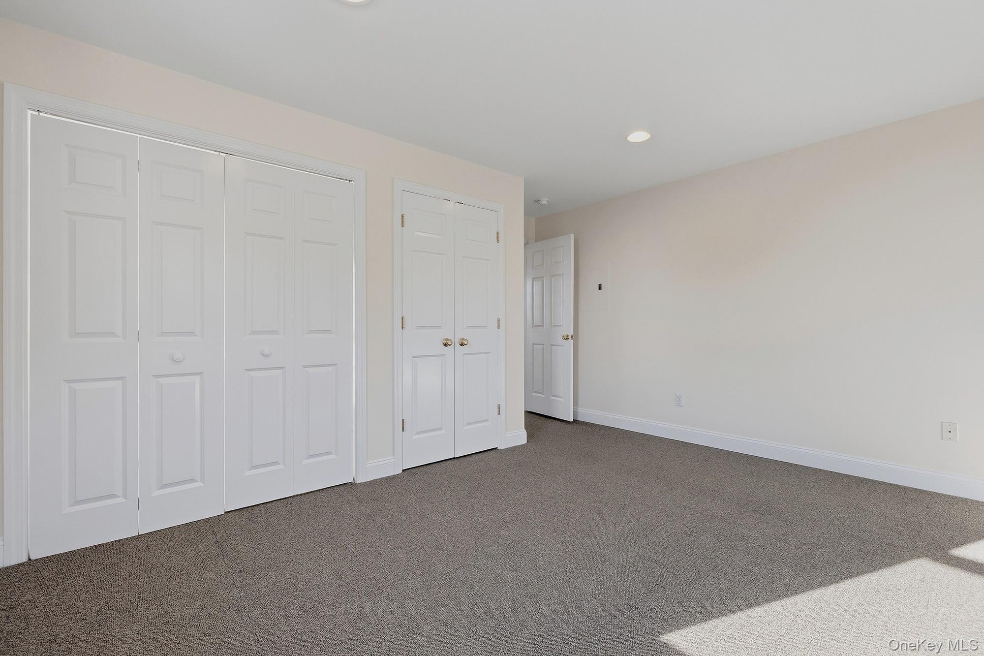 18 Woodside Avenue, Unit 3 photo 12