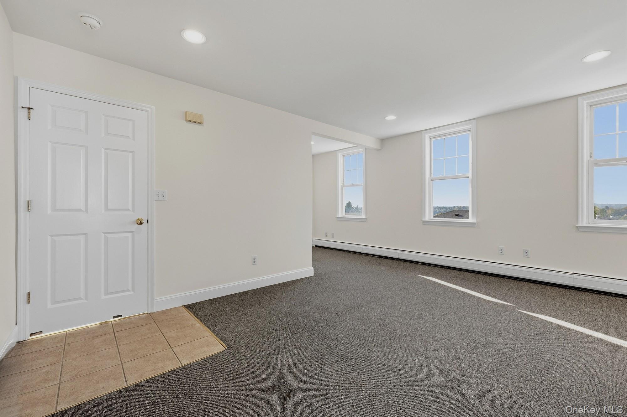 18 Woodside Avenue, Unit 3 photo 6