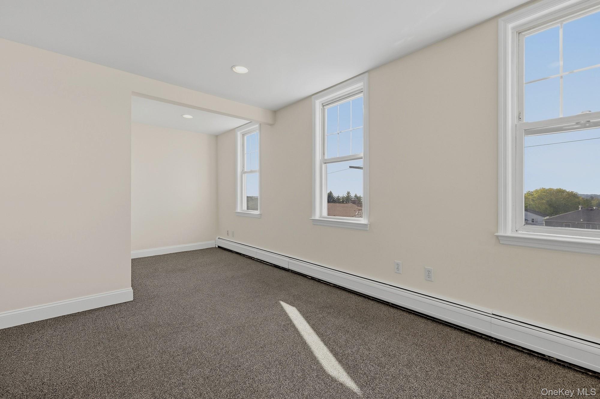 18 Woodside Avenue, Unit 3 photo 11