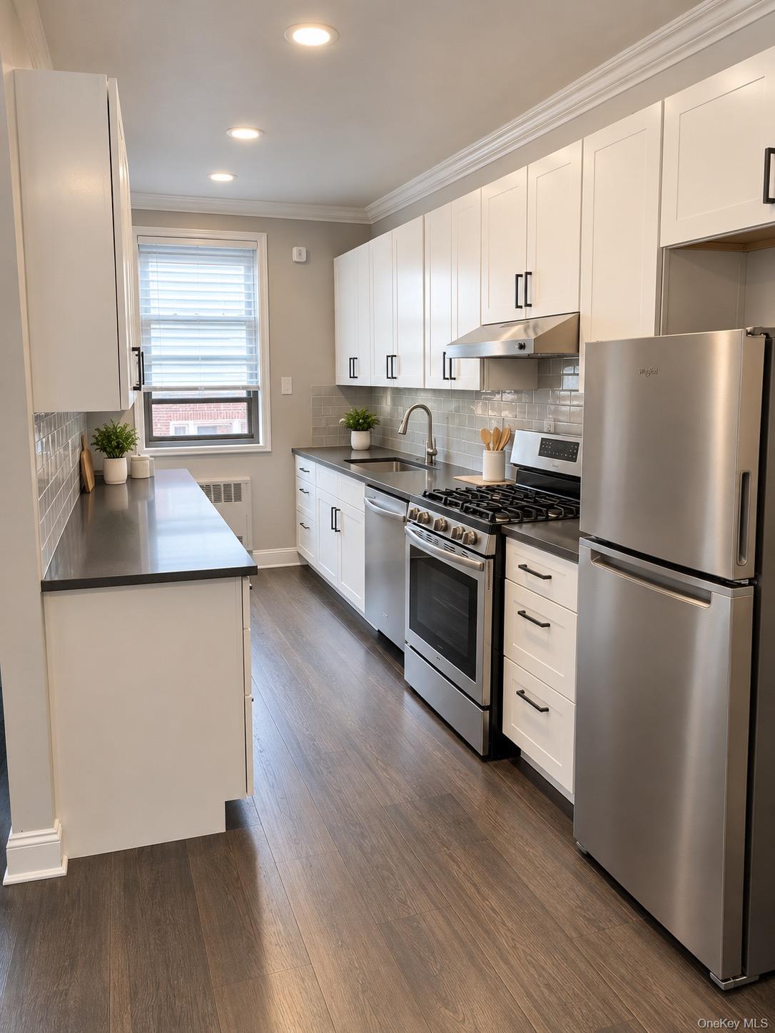 69-60 108th Street, Unit 519 photo 5