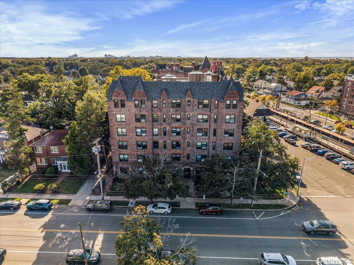 141 Woodmere Boulevard, Unit 3C photo 13