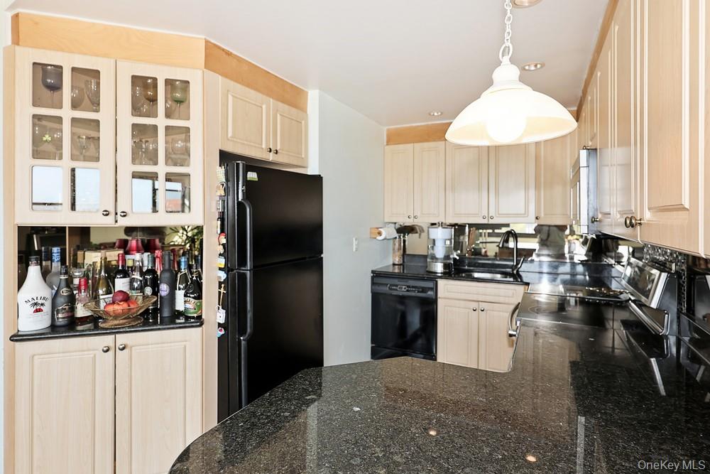 10-34 166th Street, Unit 9D photo 15