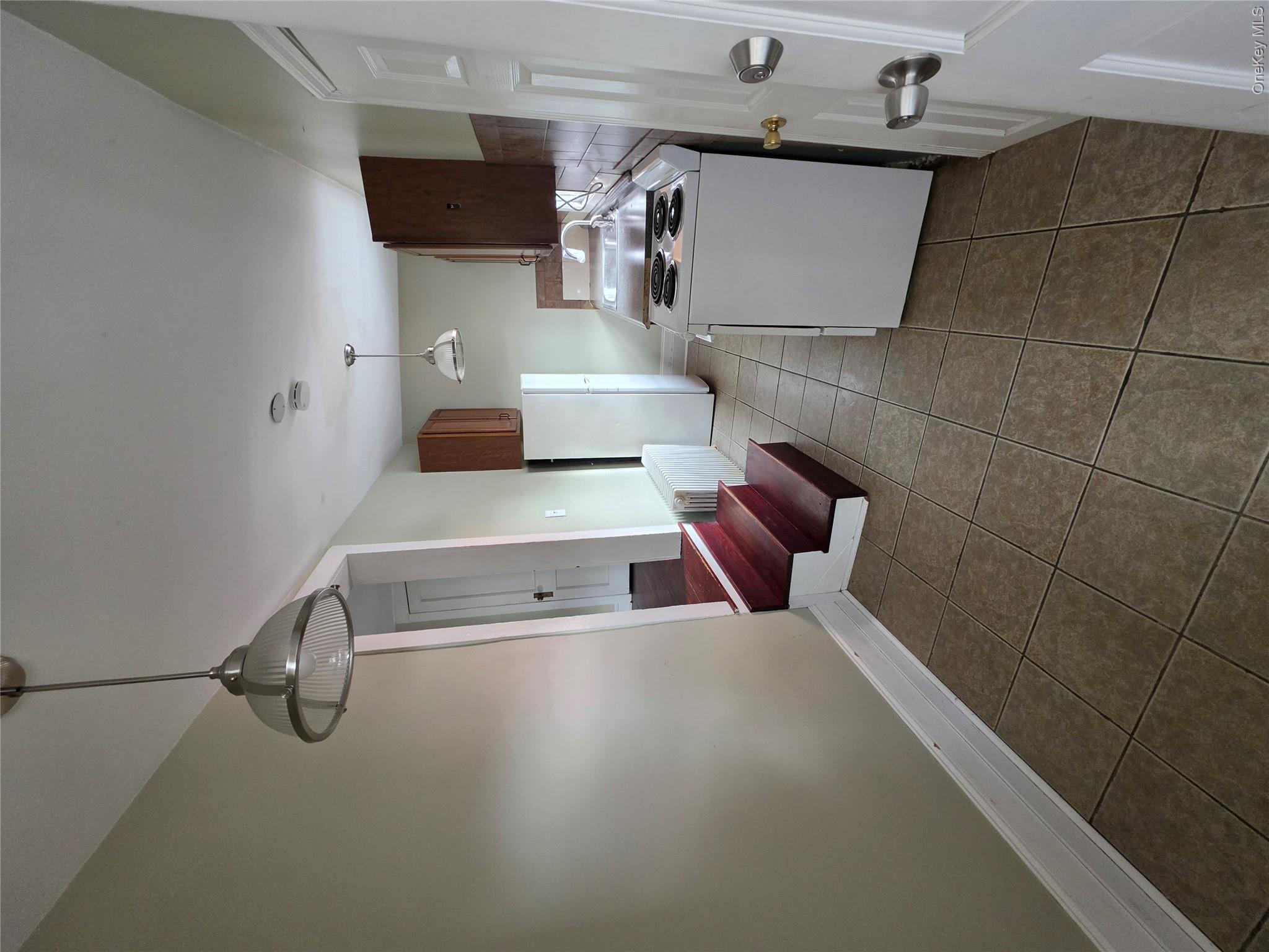 17 N Clover Street – For Sale photo 26