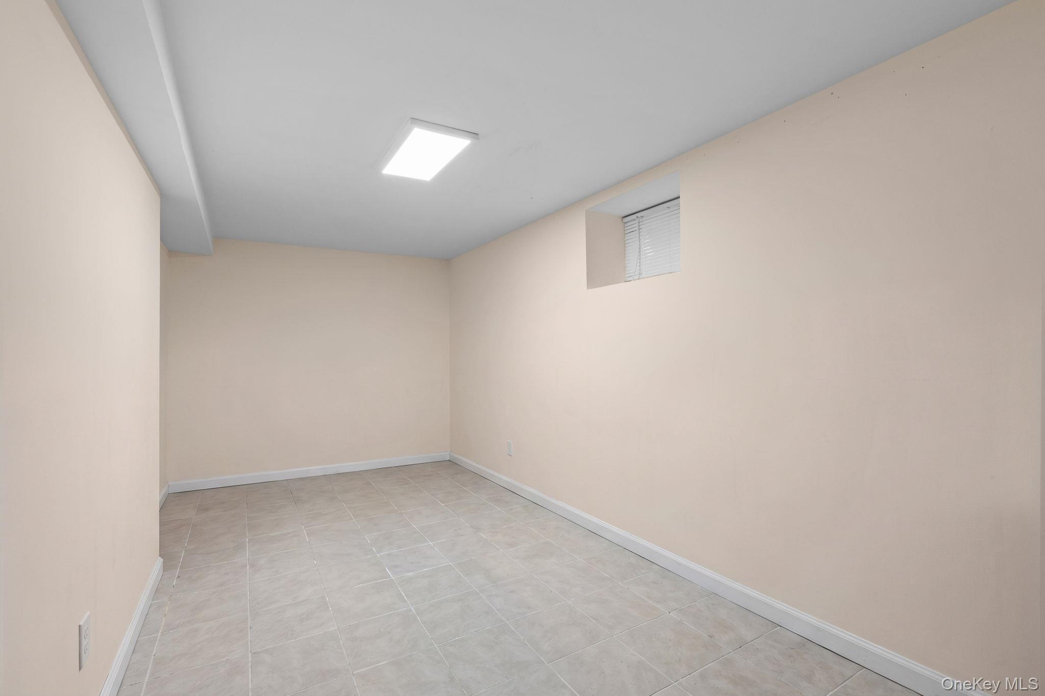24 Wesley Avenue – For Sale photo 21