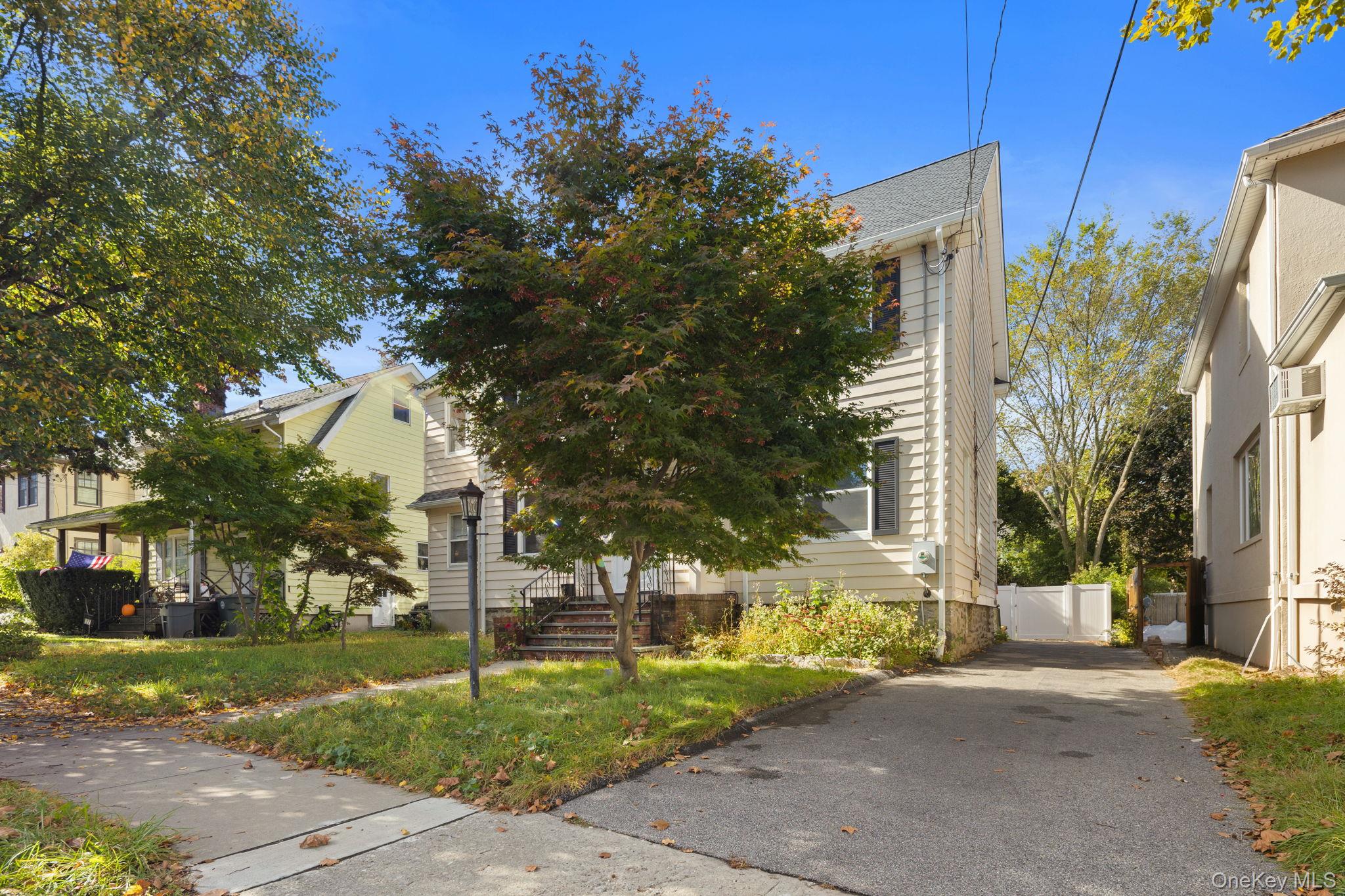 24 Wesley Avenue – For Sale photo 3