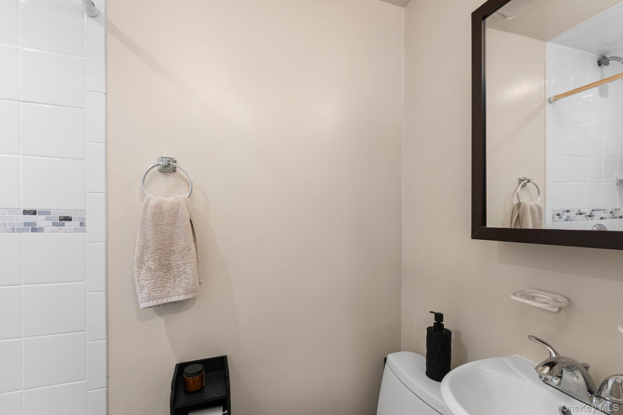 24 Wesley Avenue – For Sale photo 26