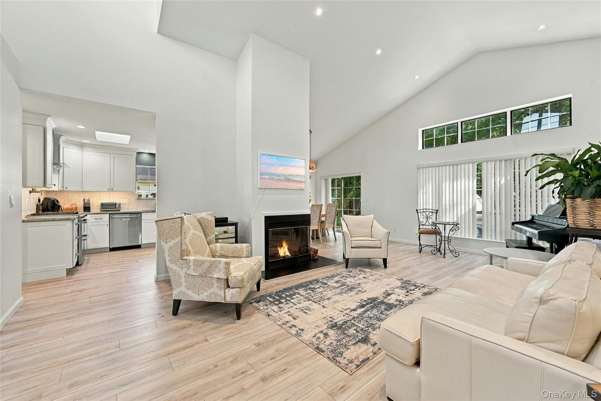 23 Saddlebrook Court – For Sale photo 4