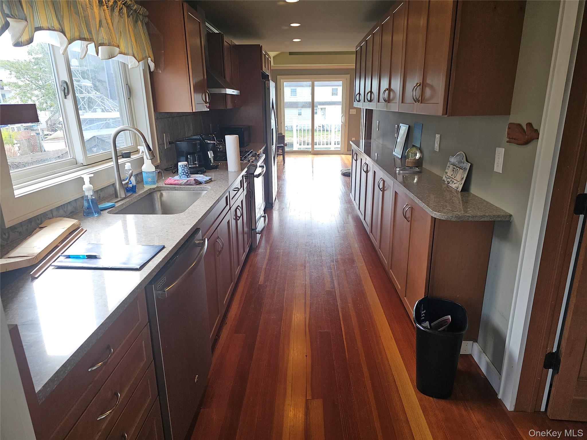 50 Pershing Avenue – For Sale photo 7