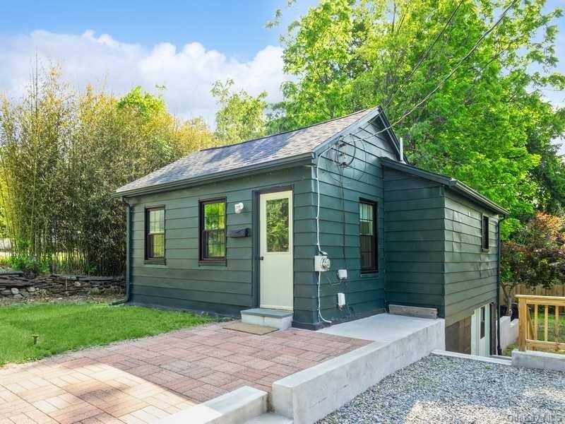 19 Annan Street – For Rent