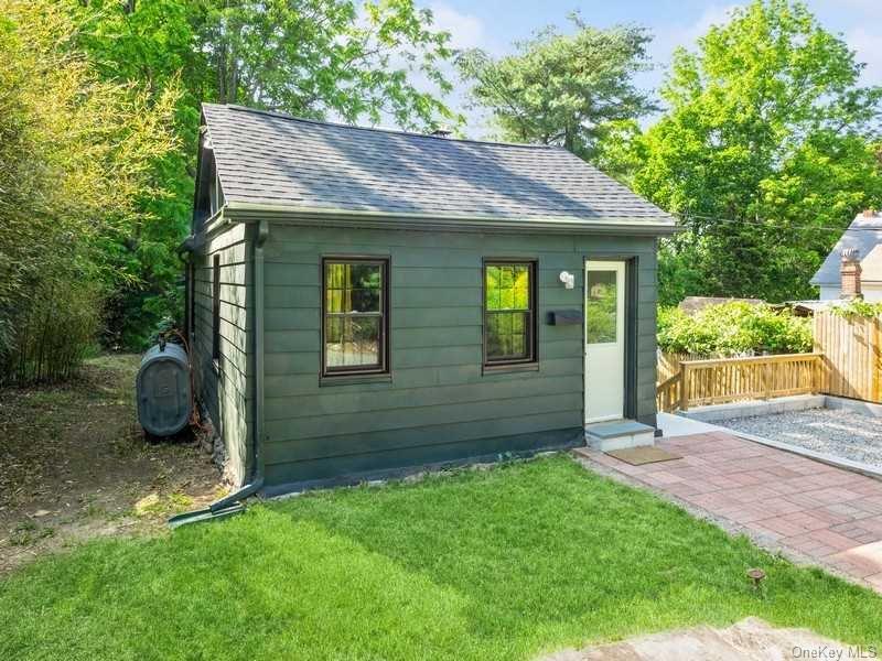 19 Annan Street – For Rent photo 23