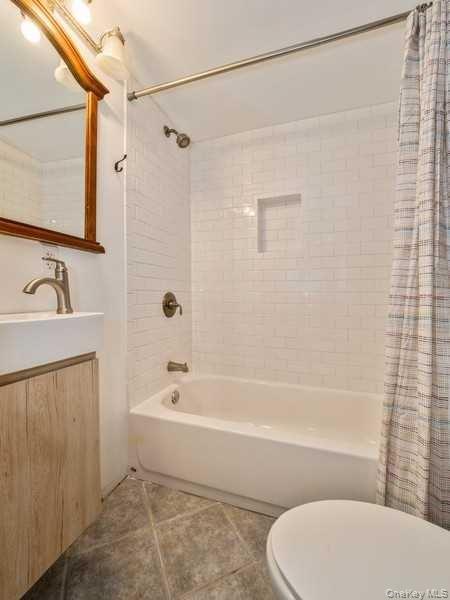 19 Annan Street – For Rent photo 12