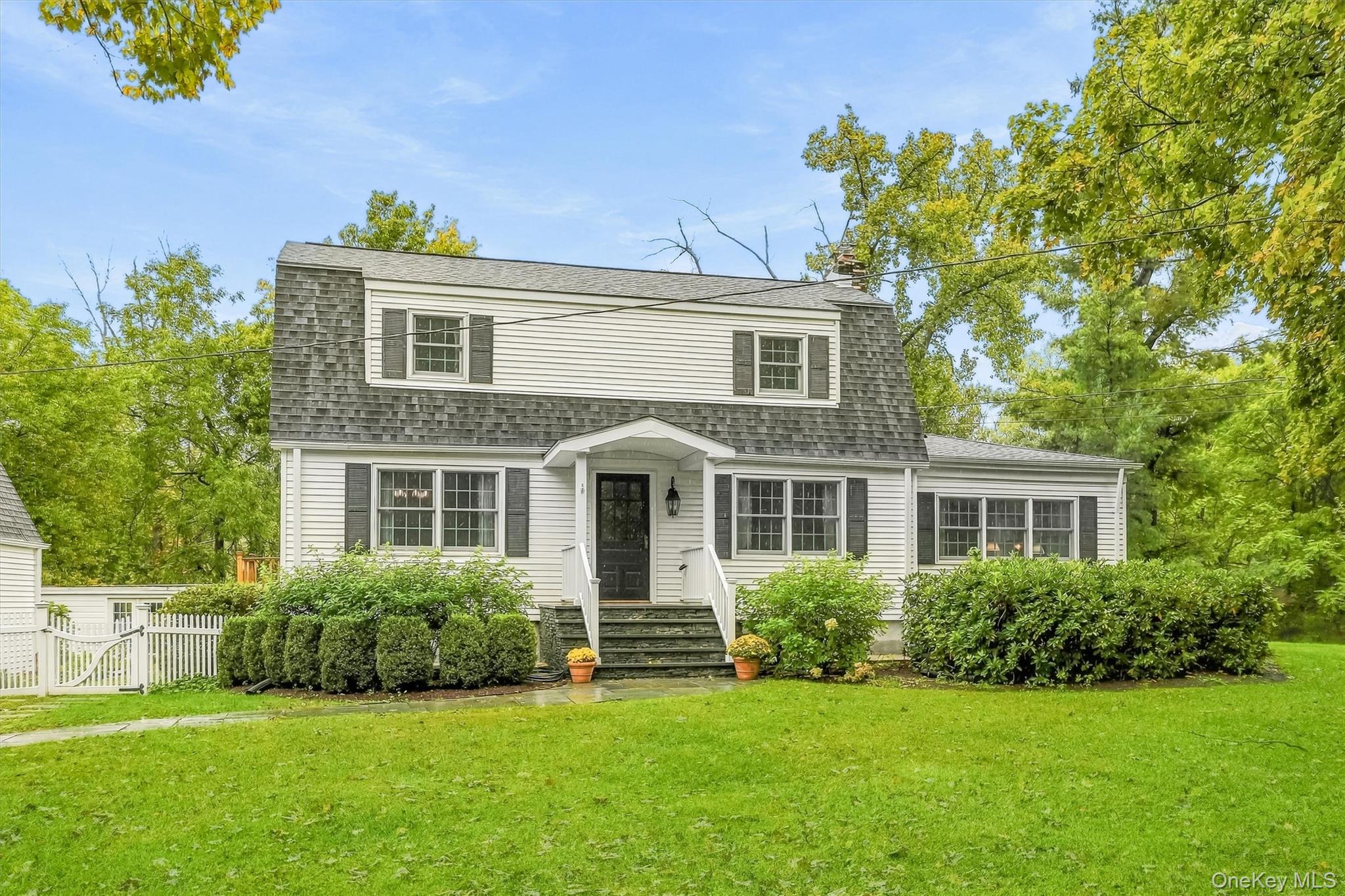 10 Barrett Drive – For Sale photo 2
