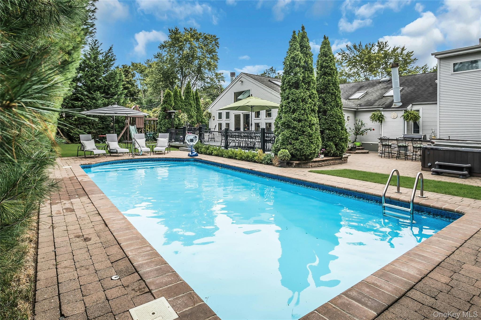 25 Lesley Lane – For Sale photo 28
