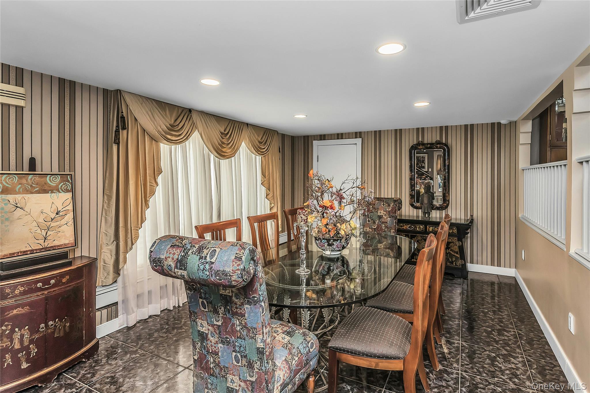 25 Lesley Lane – For Sale photo 14