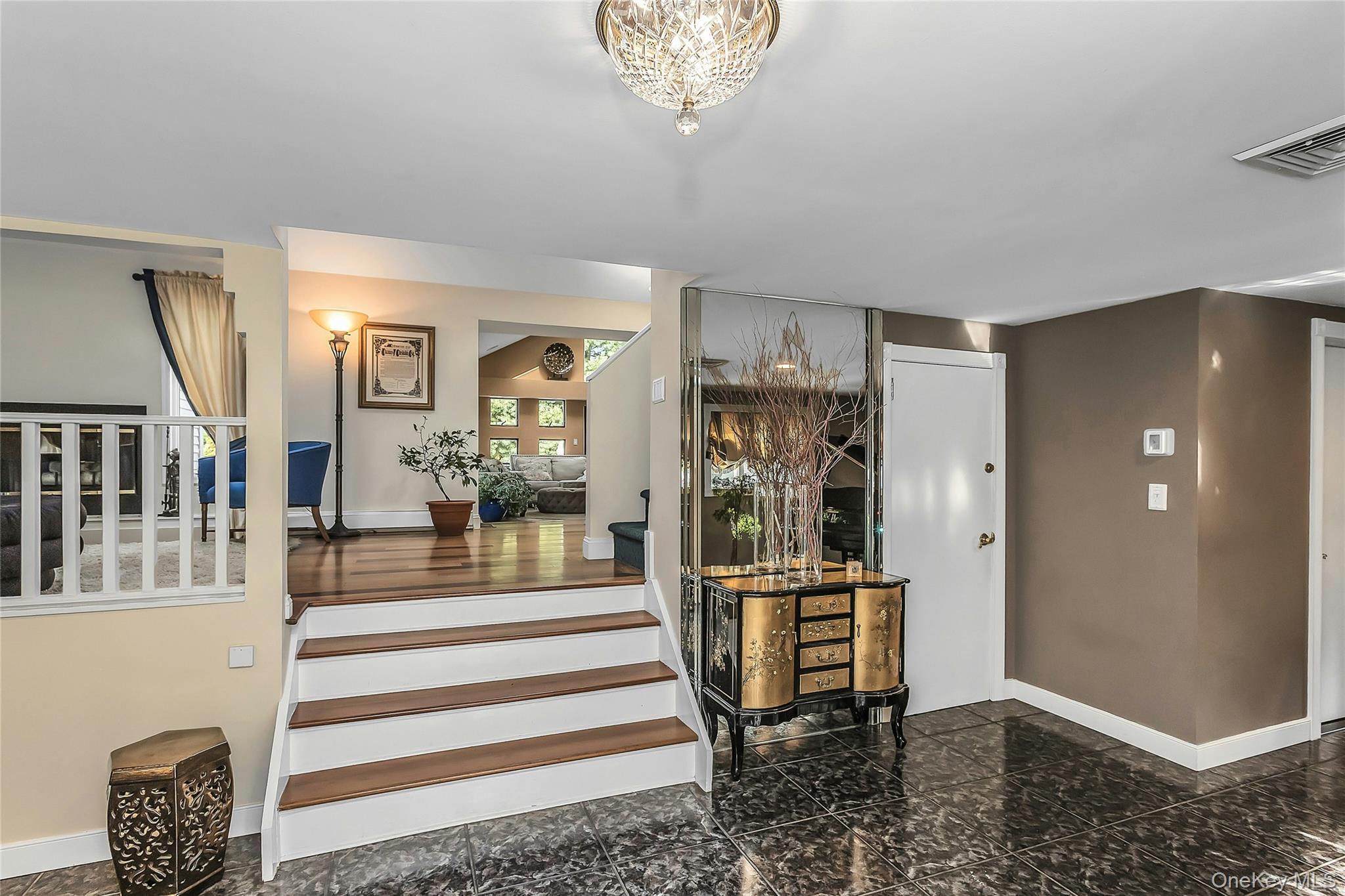 25 Lesley Lane – For Sale photo 13