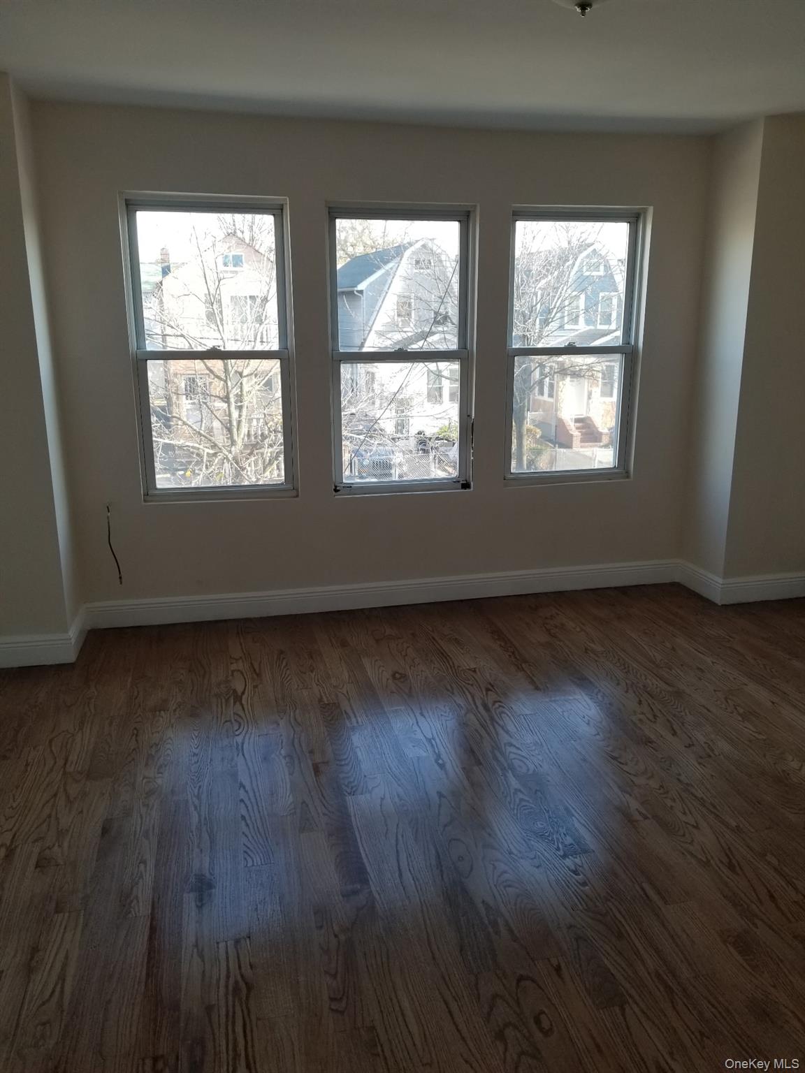 10916 Pinegrove Street – For Rent