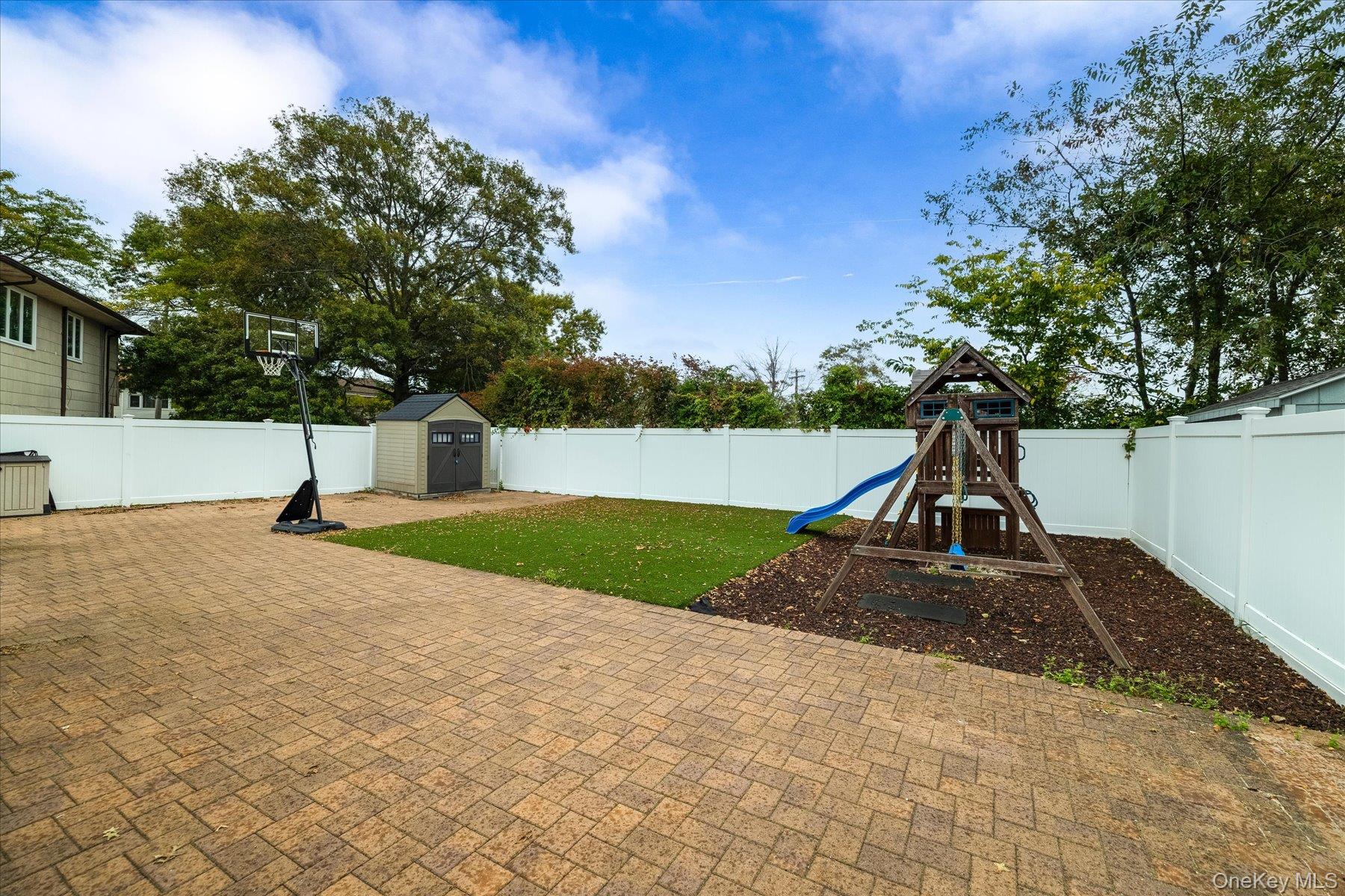 2941 Shore Road – For Sale photo 23