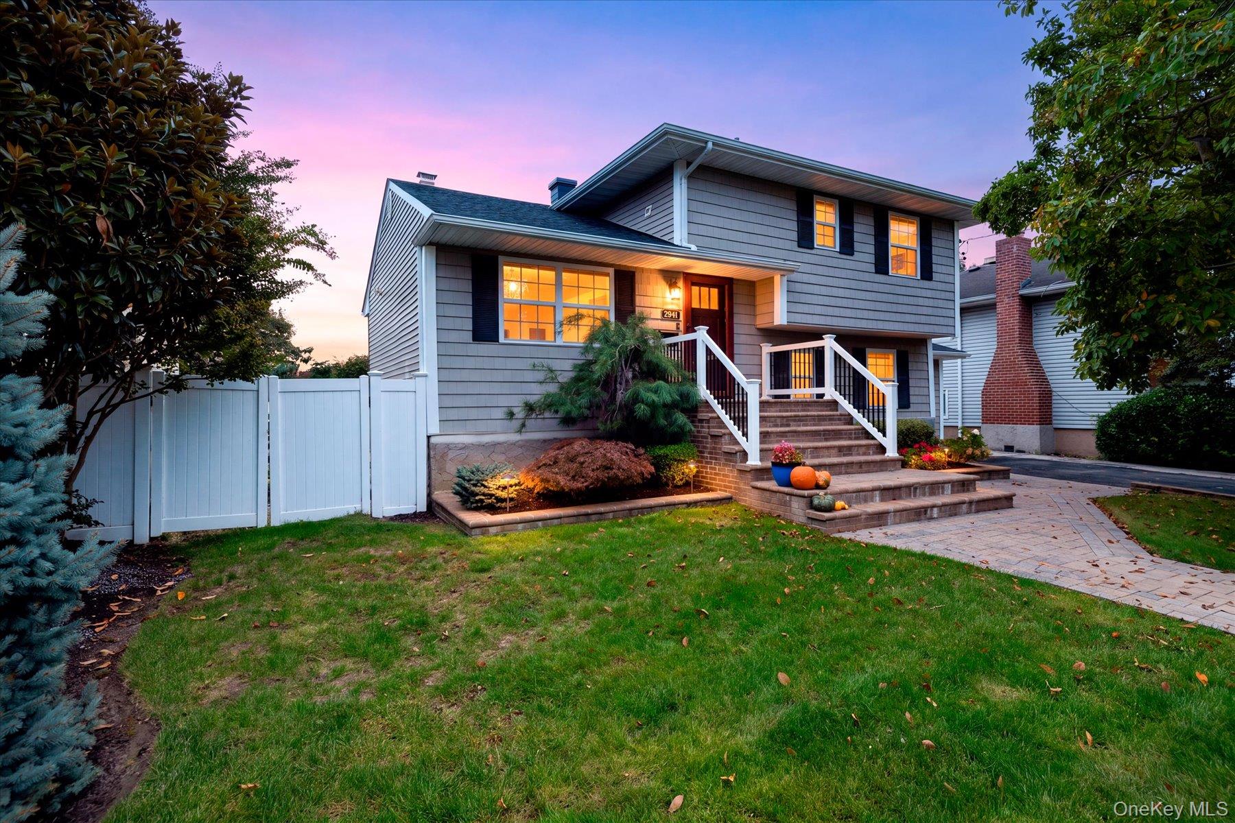 2941 Shore Road – For Sale