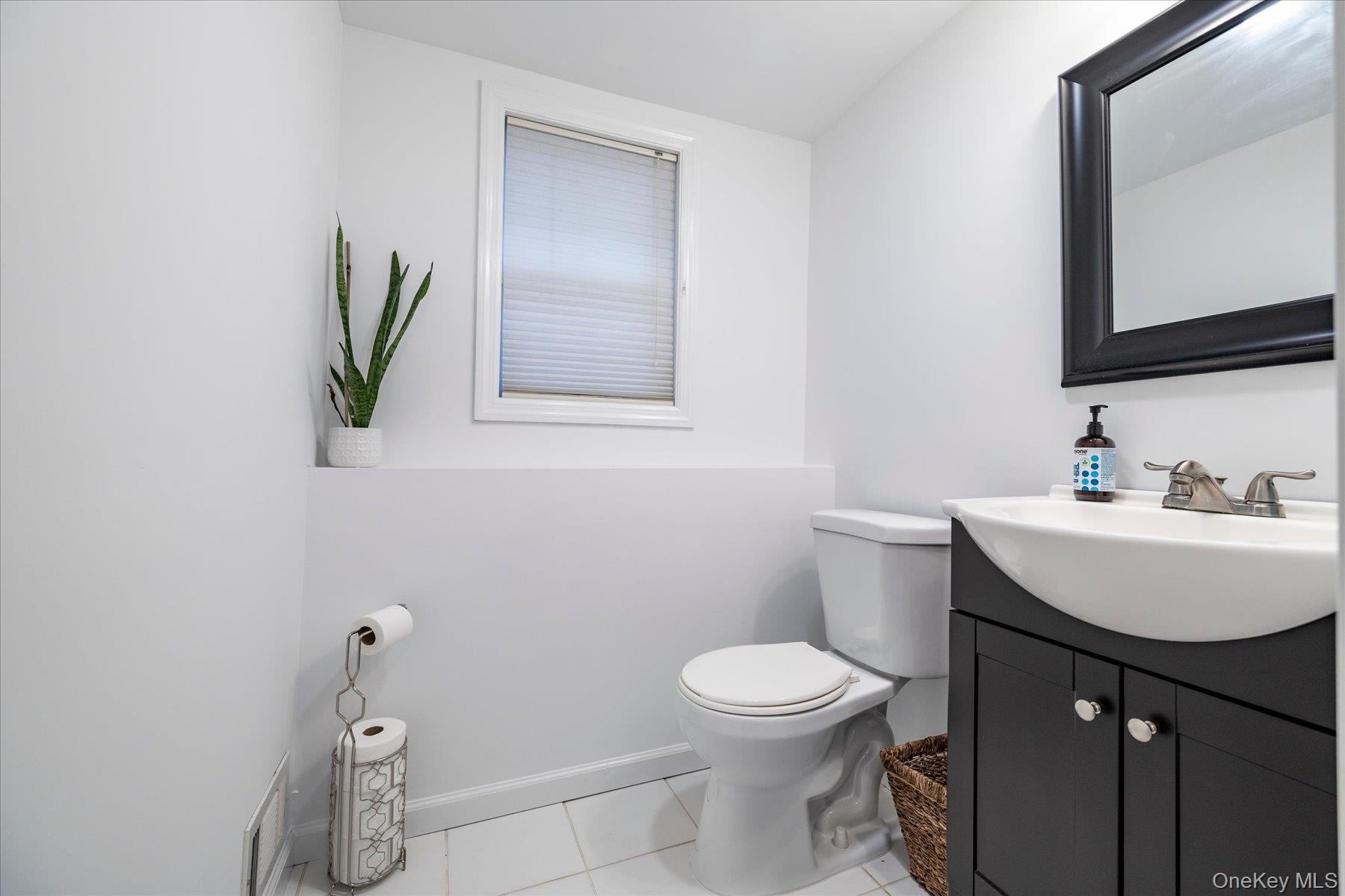 2941 Shore Road – For Sale photo 12