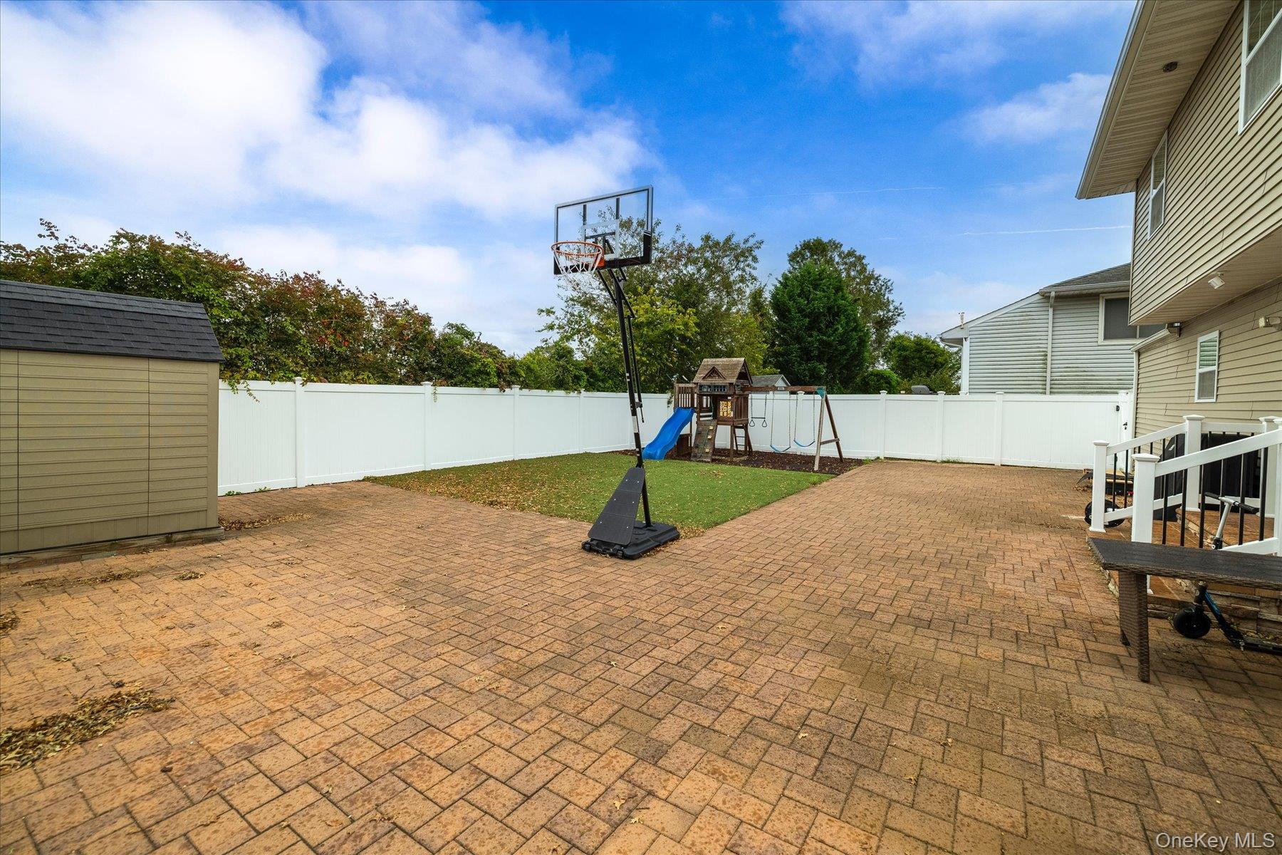 2941 Shore Road – For Sale photo 22